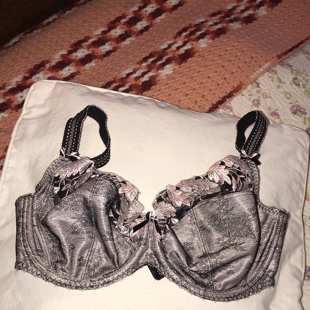 Sexy Black & Very Light Pink Bra